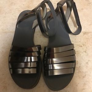 Vince size 7 sandals